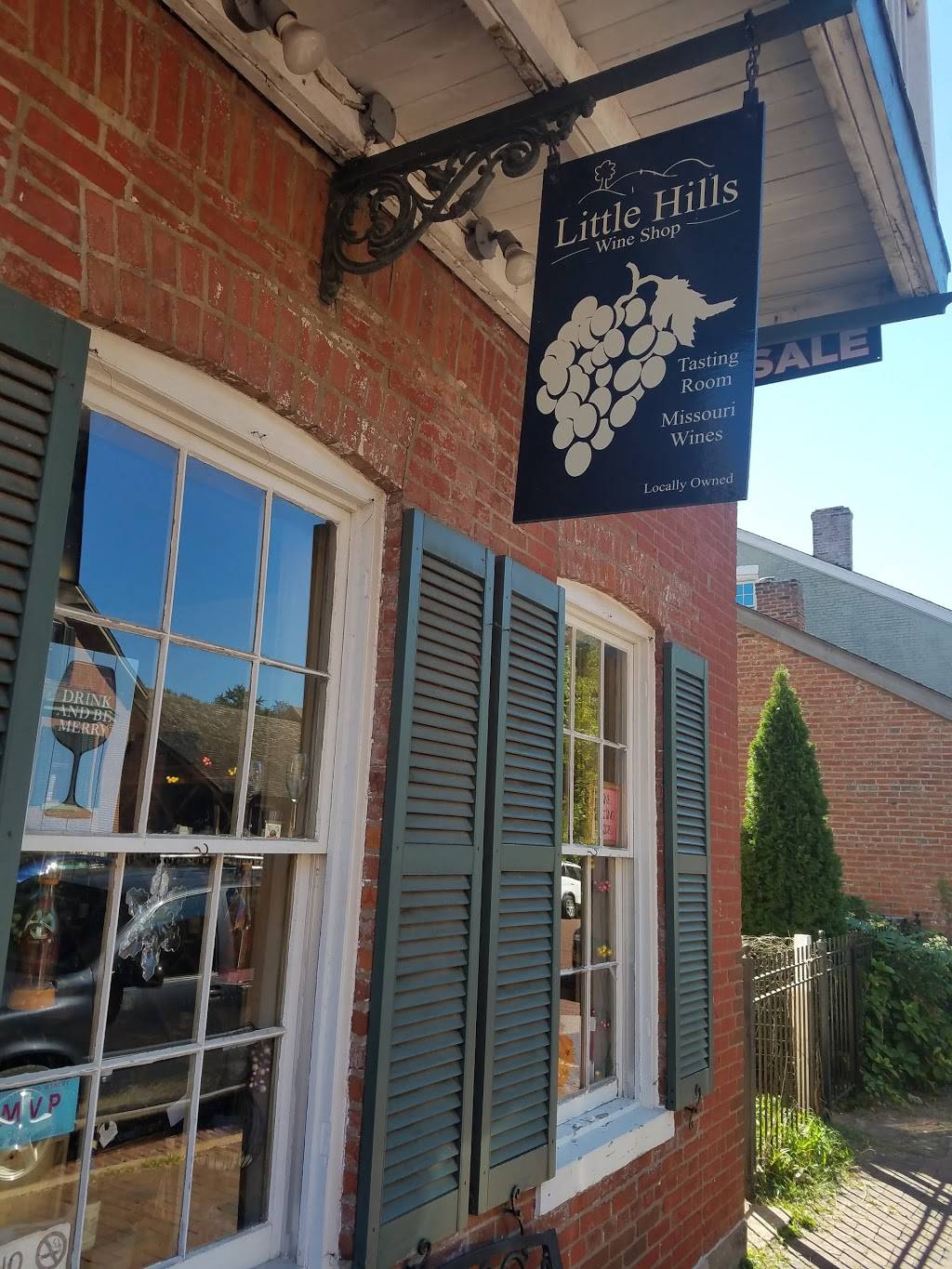 Little Hills Wine Shop | restaurant | 710 S Main St, St Charles, MO 63301, USA | 6369466637 OR +1 636-946-6637