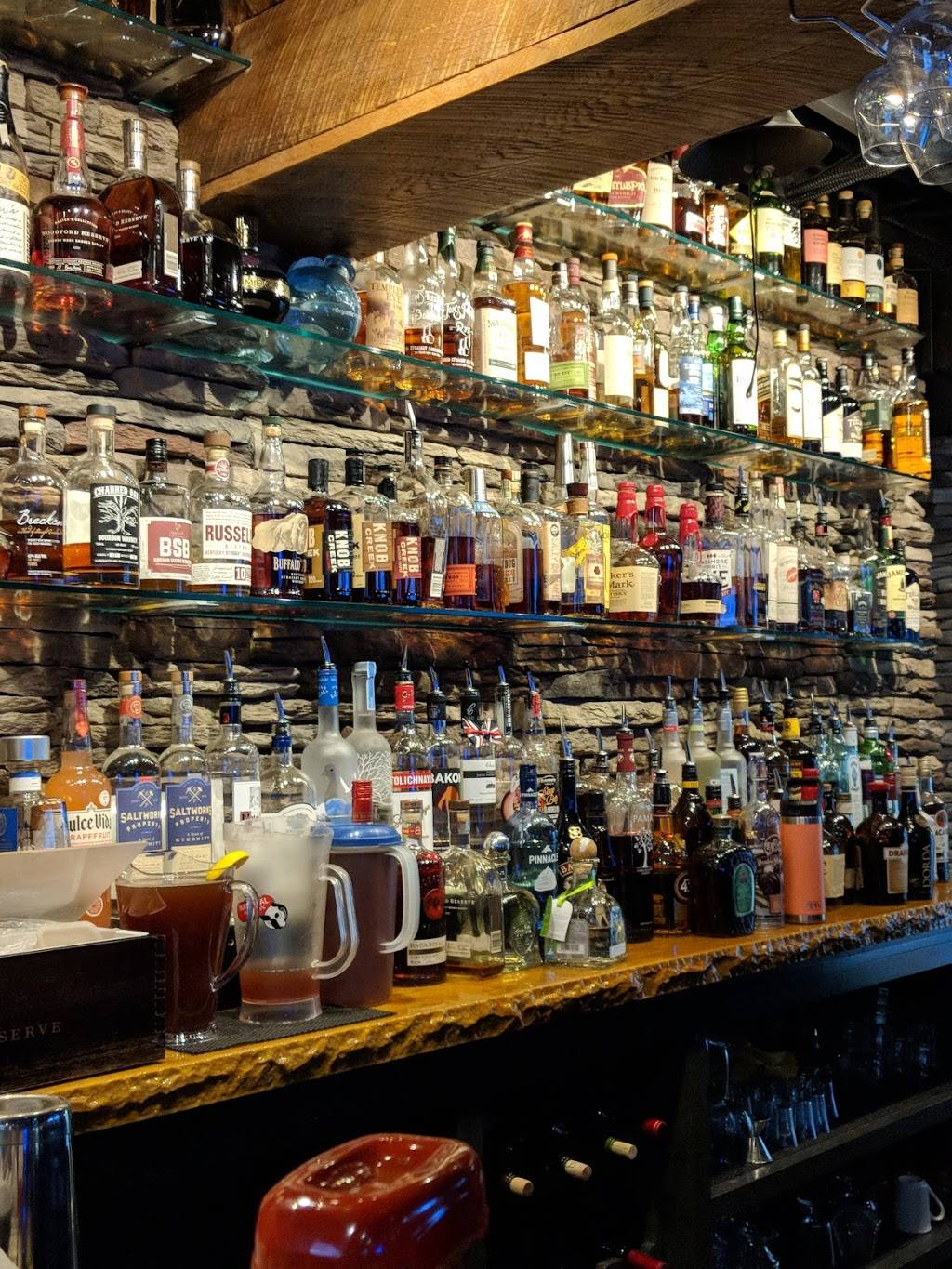 Maryland Mallet Restaurant & Smokehouse Pub | restaurant | 2820 Littlestown Pike, Westminster, MD 21158, USA | 4103468000 OR +1 410-346-8000