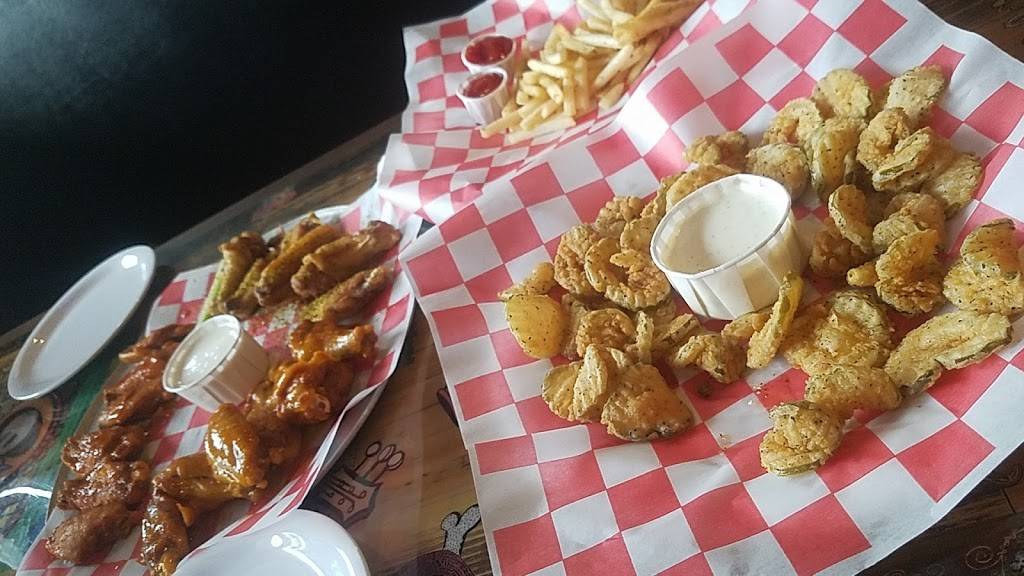 Chulas Sports Cantina | restaurant | 9501 Southwest Fwy, Houston, TX 77074, USA | 7137773400 OR +1 713-777-3400