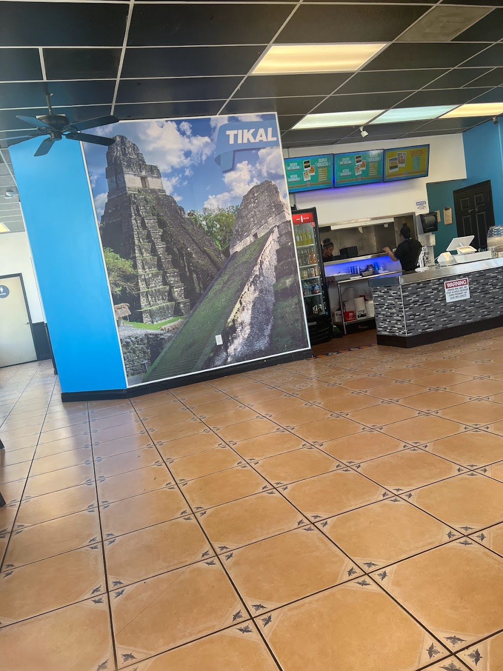 Don Shuco | restaurant | 1230 H St suite D, Bakersfield, CA 93301, USA | 6614408200 OR +1 661-440-8200