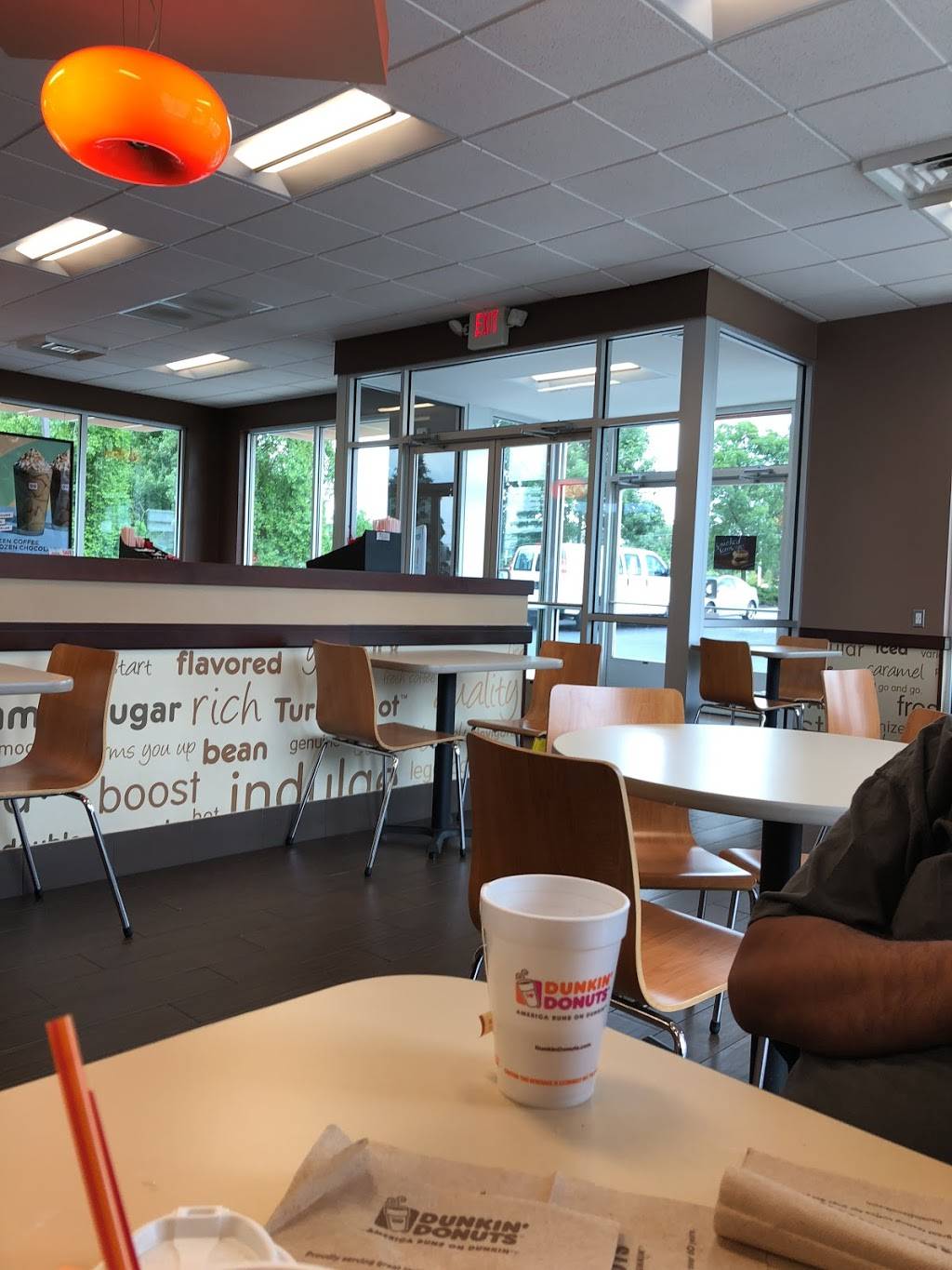 Dunkin | bakery | 3014 NY-50, Saratoga Springs, NY 12866, USA | 5185809756 OR +1 518-580-9756