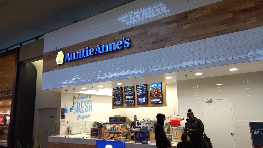 Auntie Annes | cafe | 32 Serramonte Shopping Center A, Daly City, CA 94015, USA | 6507578716 OR +1 650-757-8716