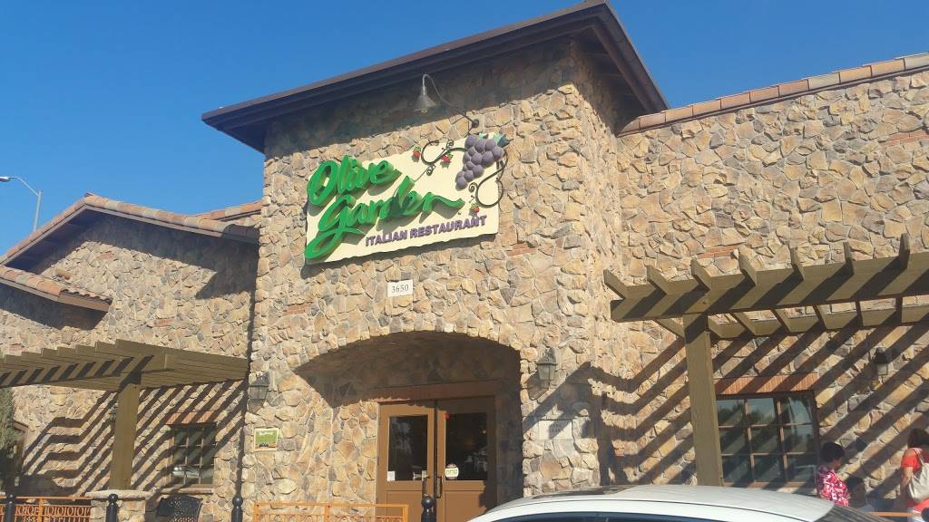 Olive Garden Italian Restaurant | meal takeaway | 3650 Tyler St, Riverside, CA 92503, USA | 9513519798 OR +1 951-351-9798
