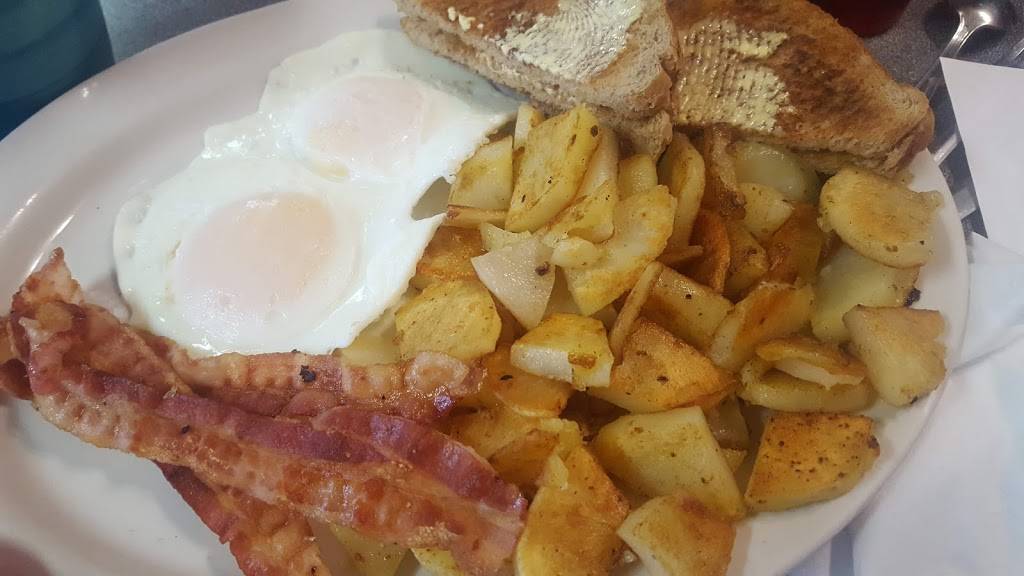 Rainbow Restaurant | restaurant | 6290 S Martin Rd, New Berlin, WI 53146, USA | 2626790490 OR +1 262-679-0490