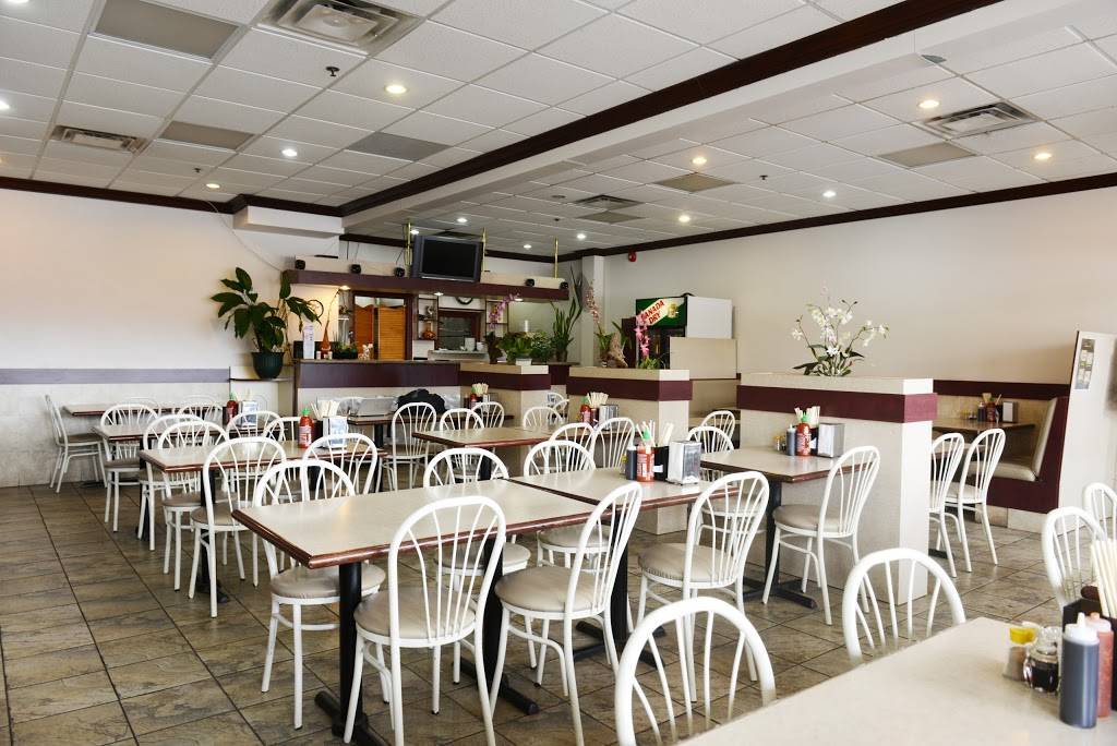 Pho Bo To | restaurant | 1635 Lawrence Ave W, North York, ON M6L 3C9, Canada | 4162450388 OR +1 416-245-0388