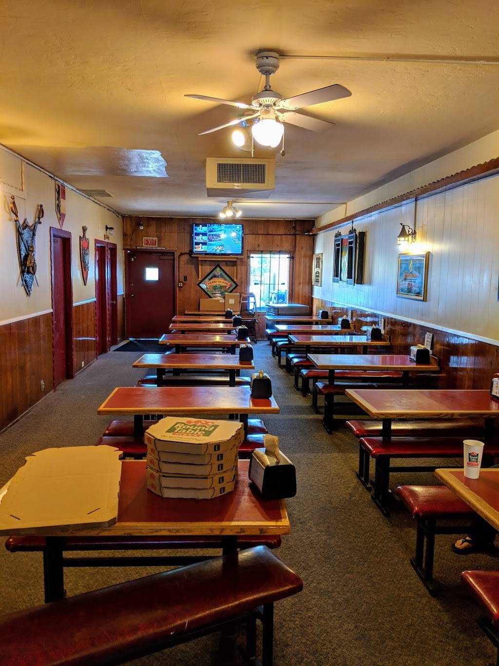 Round Table Pizza | meal delivery | 399 1st St, Los Altos, CA 94022, USA | 6509410237 OR +1 650-941-0237