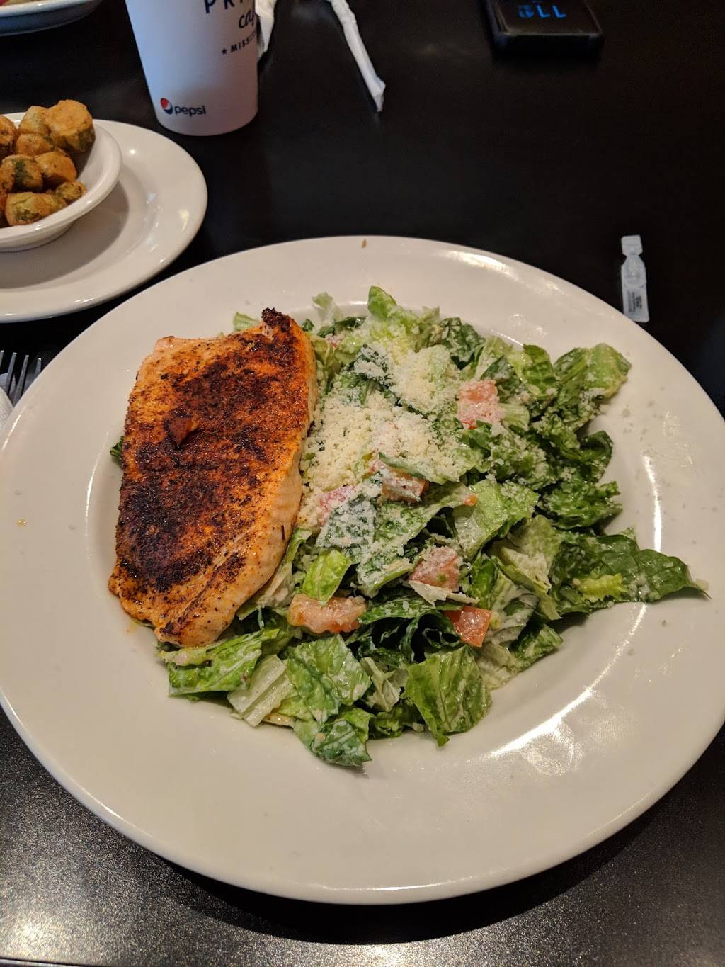 Primos Cafe | restaurant | 515 Lake Harbour Dr, Ridgeland, MS 39157, USA | 6018983400 OR +1 601-898-3400