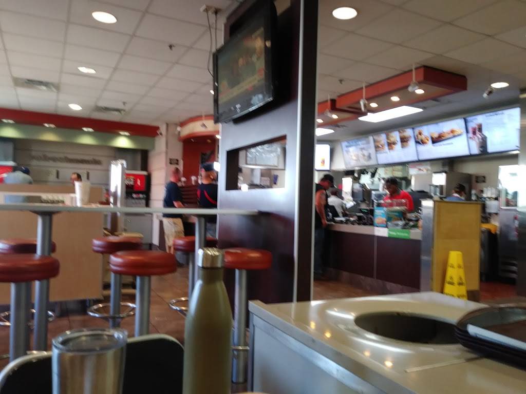 Pilot Travel Center | restaurant | 4440 N McCarty St, Houston, TX 77013, USA | 7136753375 OR +1 713-675-3375