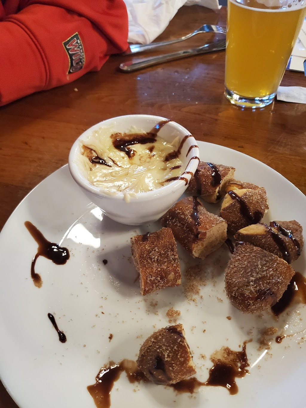 Lucy’s Burgers | restaurant | 4365 Pheasant Ridge Dr NE, Blaine, MN 55449, USA | 7637627140 OR +1 763-762-7140