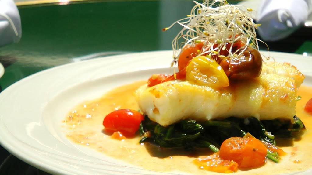 Crown & Anchor Restaurant | restaurant | 247 Commercial St, Provincetown, MA 02657, USA | 50848714303 OR +1 508-487-1430 ext. 3