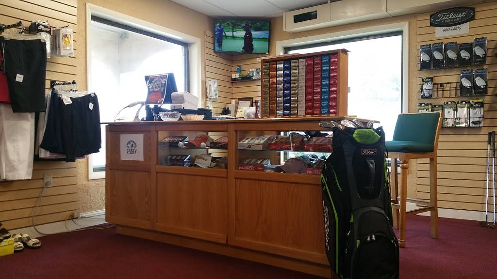 Crazy Horse Sports Club And Golf Course | restaurant | 922 Crazy Horse Rd, Hutchinson, KS 67502, USA | 6206635301 OR +1 620-663-5301