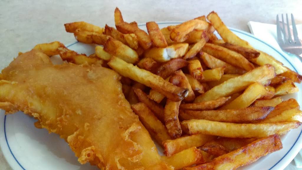 Golden Crisp Fish & Chips | restaurant | 1354 Weston Rd, York, ON M6M 4R8, Canada | 4162458839 OR +1 416-245-8839