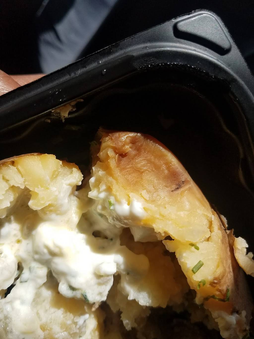 Wendys | restaurant | 2150 S Bradley Rd, Santa Maria, CA 93455, USA | 8056149730 OR +1 805-614-9730