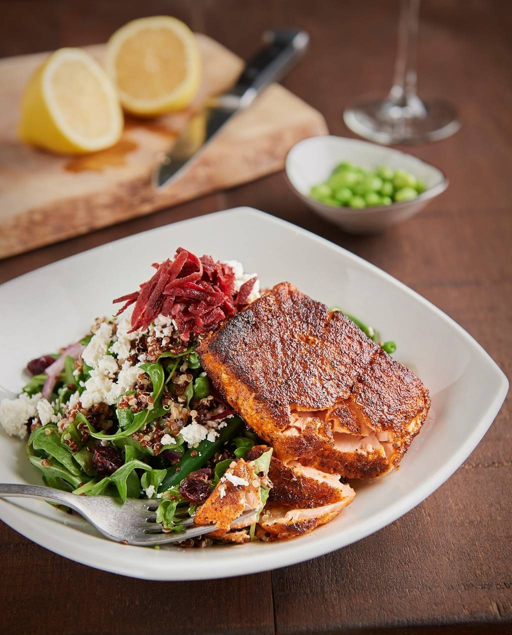 Turtle Jacks Yonge | restaurant | 11740 Yonge St, Richmond Hill, ON L4E 0K4, Canada | 9058832964 OR +1 905-883-2964