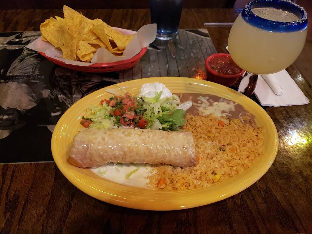Charritos Bar & Grill | restaurant | 7 Town Center Dr NW, Huntsville, AL 35806, USA | 2562178868 OR +1 256-217-8868