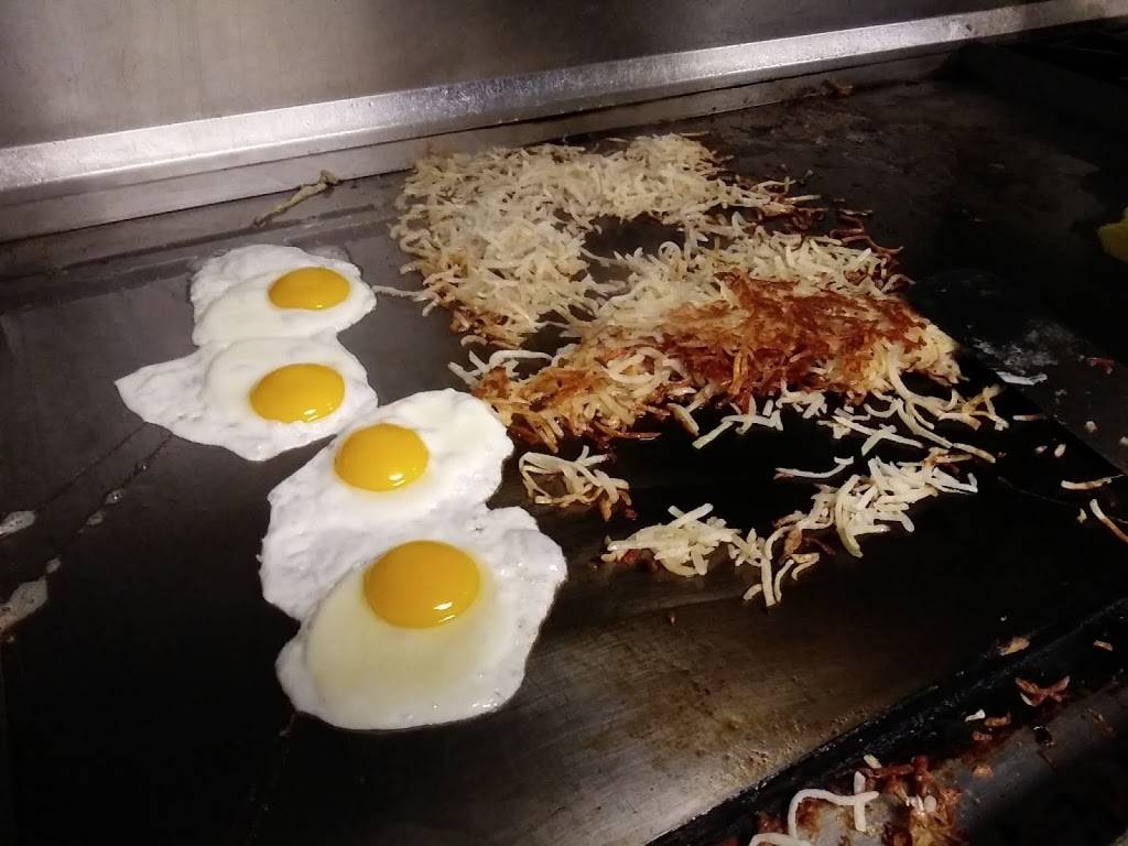 Burkes BBQ | restaurant | 311 Co Rd 466A, Fruitland Park, FL 34731, USA | 3527874227 OR +1 352-787-4227