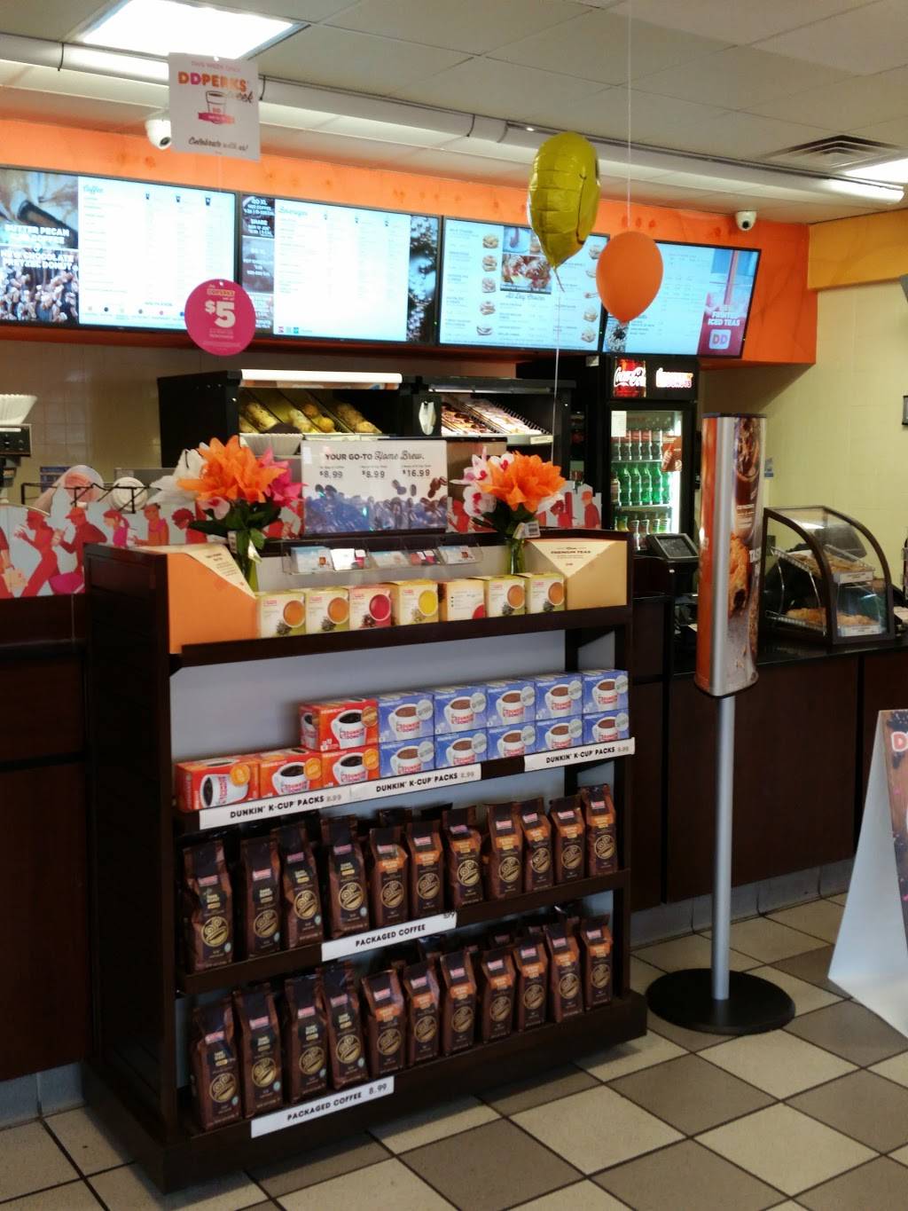 Dunkin | cafe | 5 MacDade Blvd, Collingdale, PA 19023, USA | 6105831600 OR +1 610-583-1600