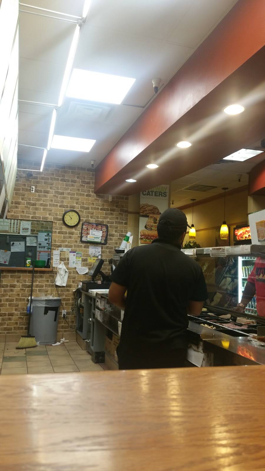 Subway | restaurant | 6030 N 67th Ave, Glendale, AZ 85301, USA | 6239345134 OR +1 623-934-5134