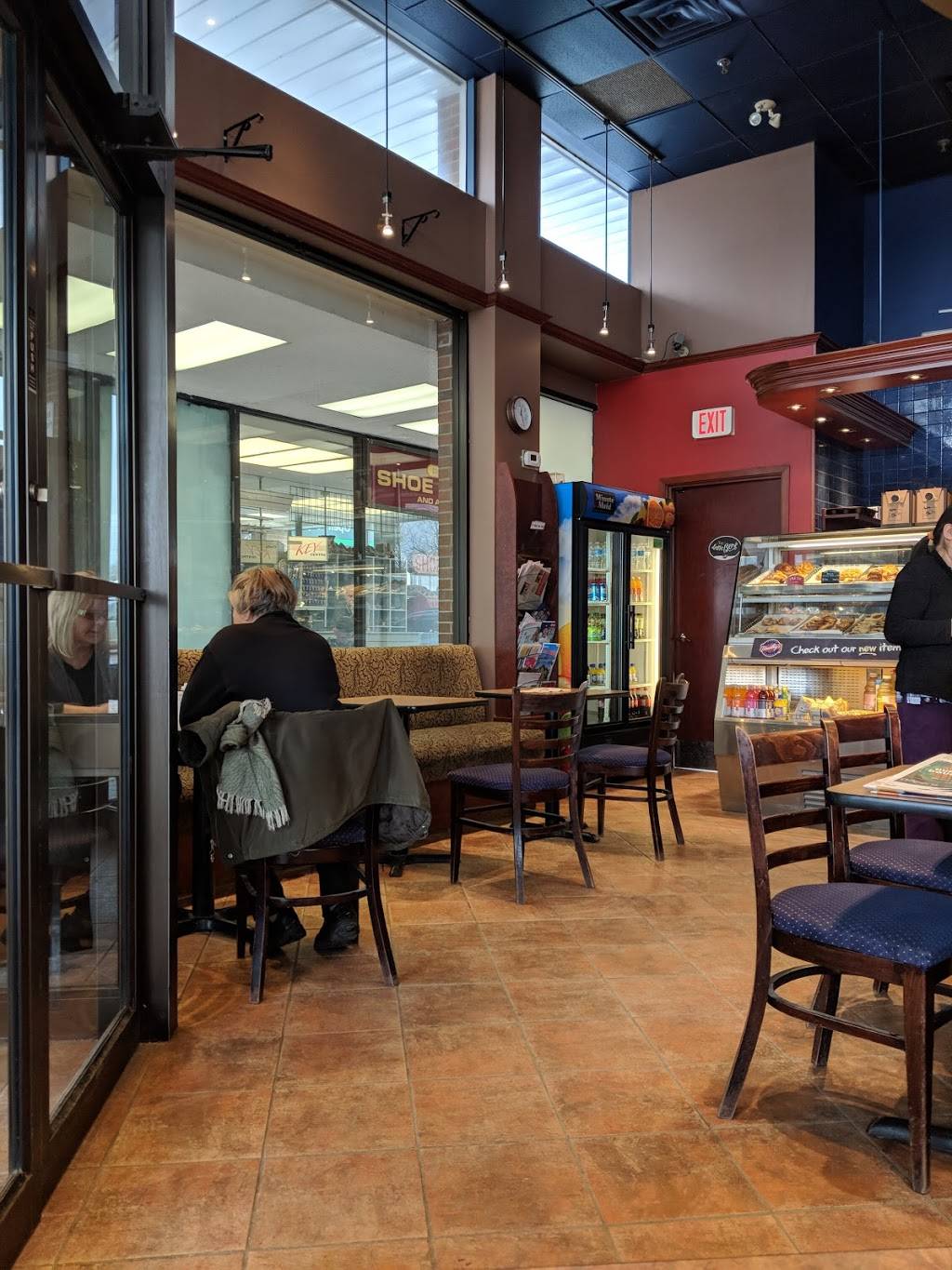 Timothys World Coffee | cafe | 250 Wincott Dr, Etobicoke, ON M9R 2R5, Canada | 4162486372 OR +1 416-248-6372