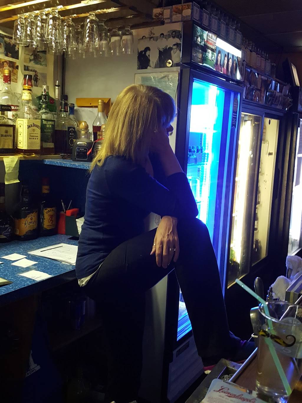 Mickeys Community Restaurant | restaurant | 1018 Maplewood Ave, Bridgeport, CT 06605, USA | 2033679051 OR +1 203-367-9051