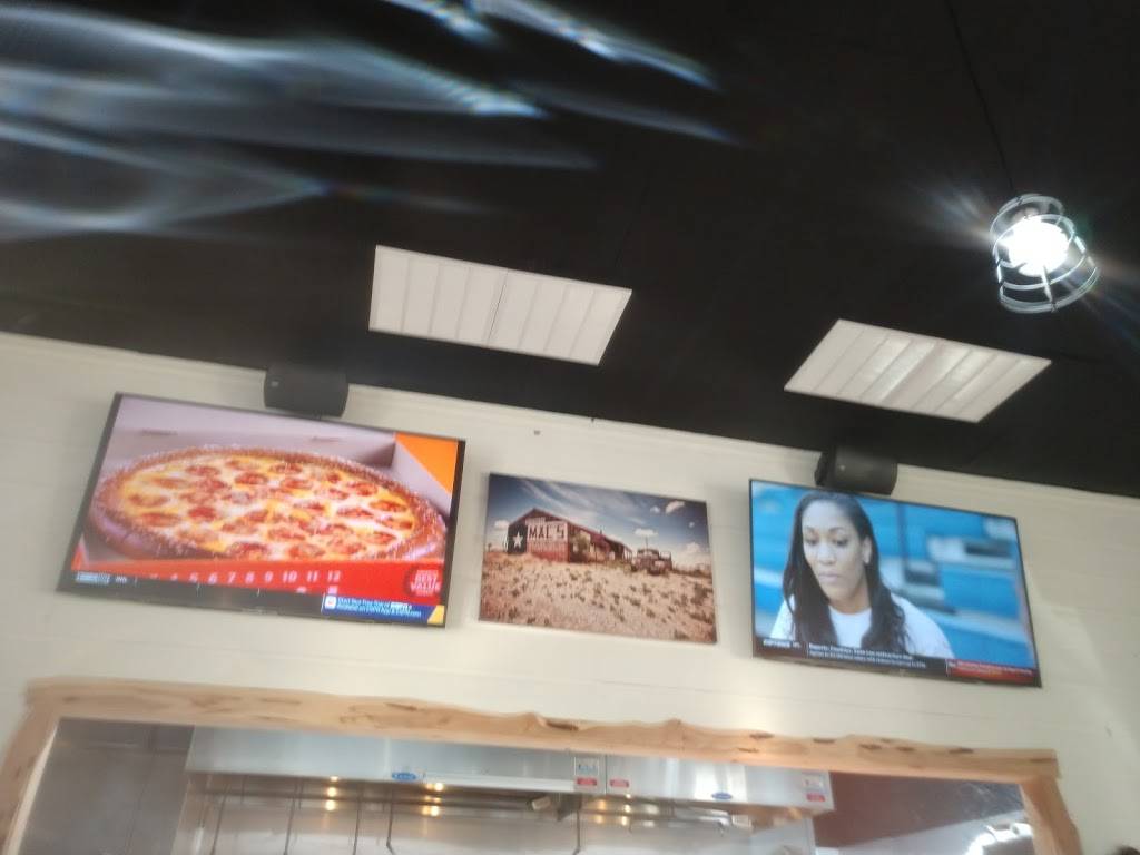 Macs BBQ & Catering | restaurant | 204 E Main St, Fredericksburg, TX 78624, USA | 8303071005 OR +1 830-307-1005