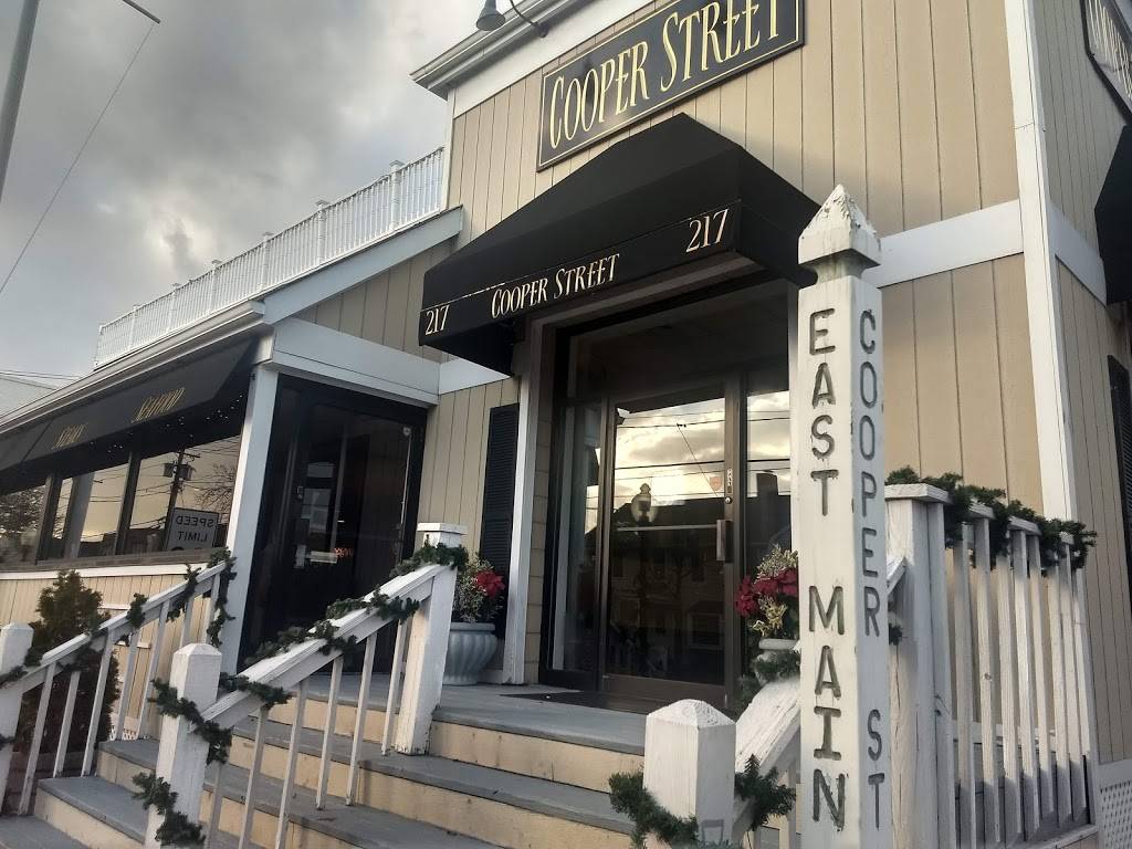 Cooper Street | restaurant | 217 E Main St, Babylon, NY 11702, USA | 6315870159 OR +1 631-587-0159