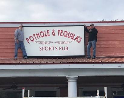 Pothole & Tequilas Sports Pub | restaurant | 3140 Hwy 17 Business South, Murrells Inlet, SC 29576, USA | 8432992568 OR +1 843-299-2568