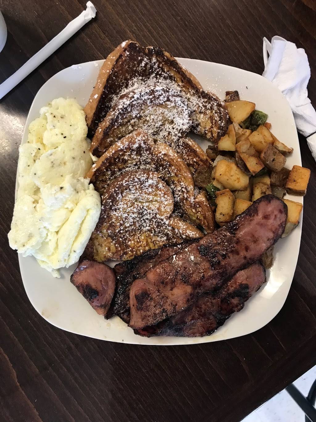 Upper Darbys Family Restaurant | restaurant | 707 Long Ln, Upper Darby, PA 19082, USA | 4844612419 OR +1 484-461-2419