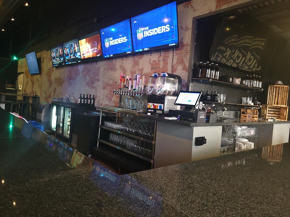 Brick & Barrel Kitchen + Bar | restaurant | 155 Joiner Pkwy # 600, Lincoln, CA 95648, USA | 9162093333 OR +1 916-209-3333