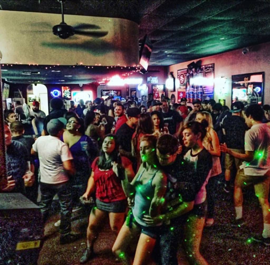 KB Sports Pub | restaurant | 519 Main St, Vacaville, CA 95688, USA | 7074519015 OR +1 707-451-9015