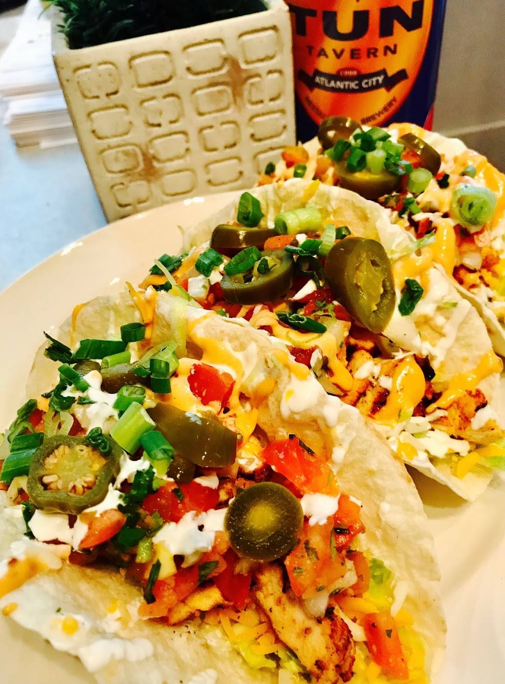 Tun Tavern Restaurant & Brewery | restaurant | 2 Convention Boulevard, Atlantic City, NJ 08401, USA | 6093477800 OR +1 609-347-7800