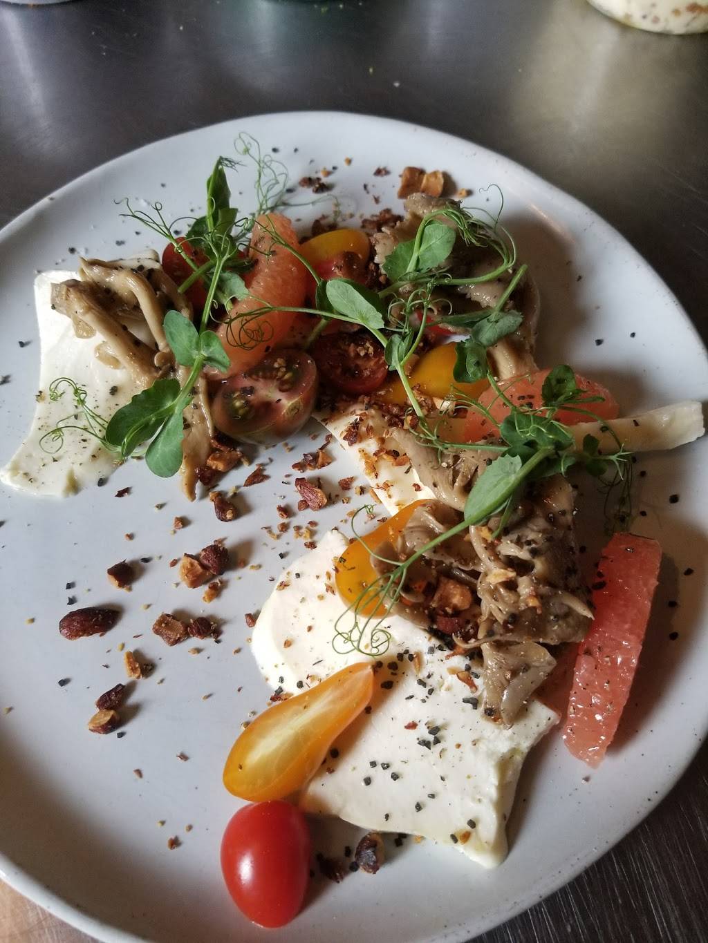 The Smiling Bison - Sanford | restaurant | 107 Magnolia Ave, Sanford, FL 32771, USA | 4079156086 OR +1 407-915-6086