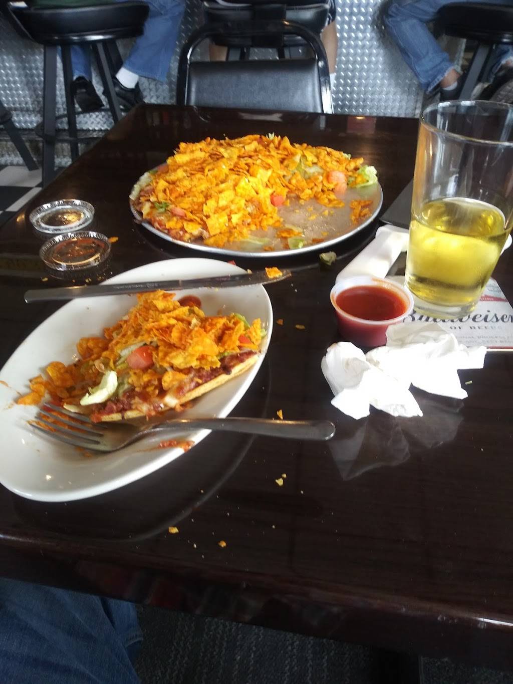 Victory Lane | cafe | 3801 Easton Blvd, Des Moines, IA 50317, USA | 5152631811 OR +1 515-263-1811