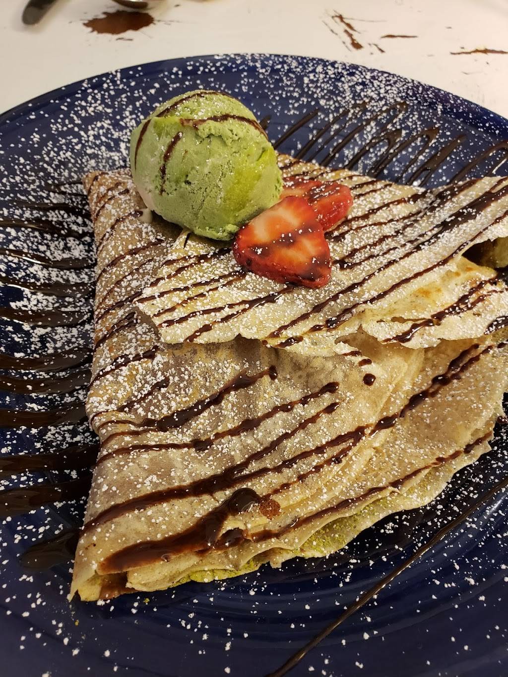 Creperie Le Terrace | restaurant | 1102 S Western Ave, Los Angeles, CA 90006, USA | 3237665315 OR +1 323-766-5315
