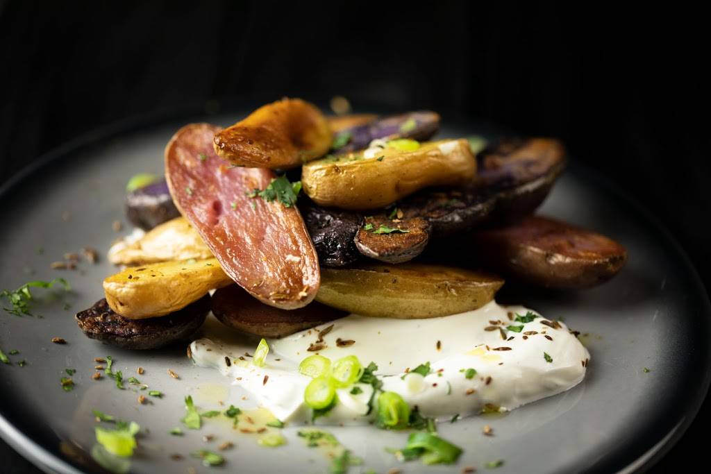 Machina Arts: Kitchen & ArtBar | restaurant | 9 Court St, Keene, NH 03431, USA | 6039030011 OR +1 603-903-0011