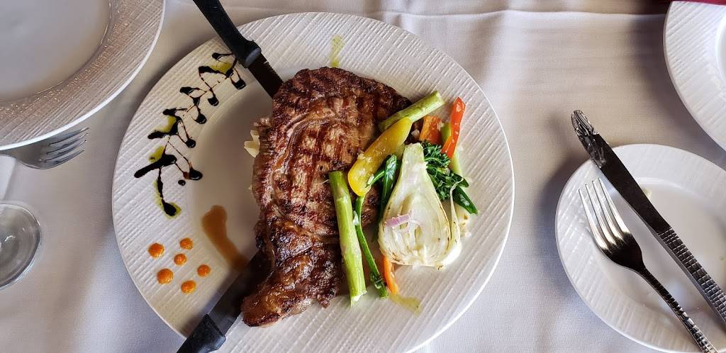 The Pines Lakefront | restaurant | 350 Alden Rd, Big Bear Lake, CA 92315, USA | 9098665400 OR +1 909-866-5400