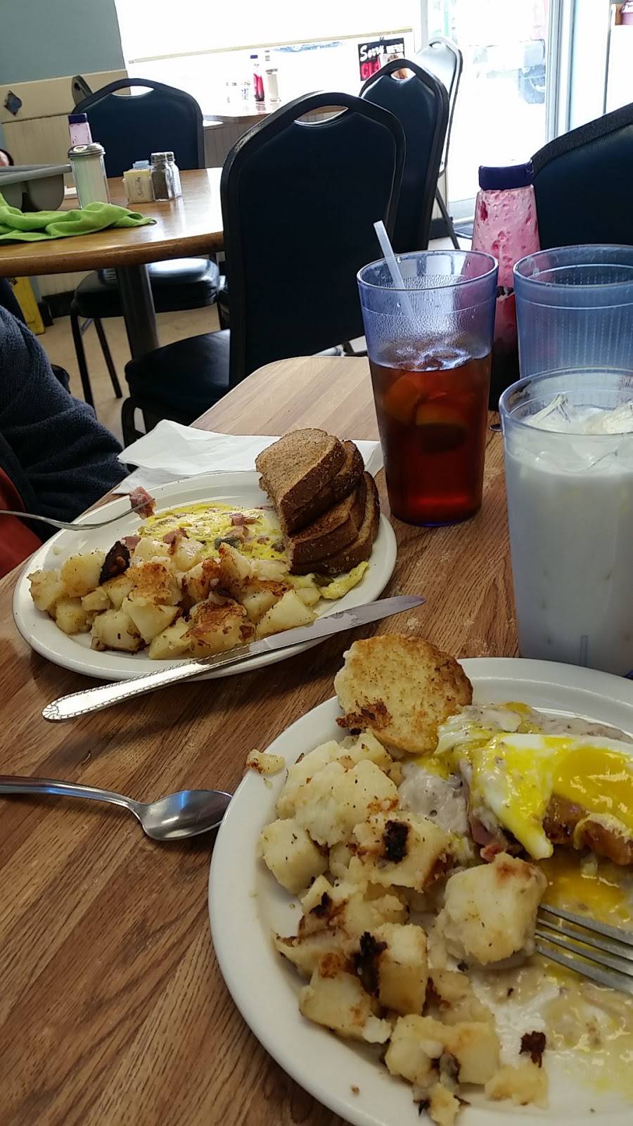 Jodys | restaurant | 419 Court St, Binghamton, NY 13904, USA | 6077719311 OR +1 607-771-9311