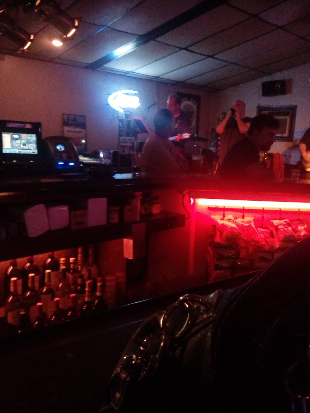 Debbies Place | restaurant | 246 E Street Rd, Warminster, PA 18974, USA | 2156755955 OR +1 215-675-5955