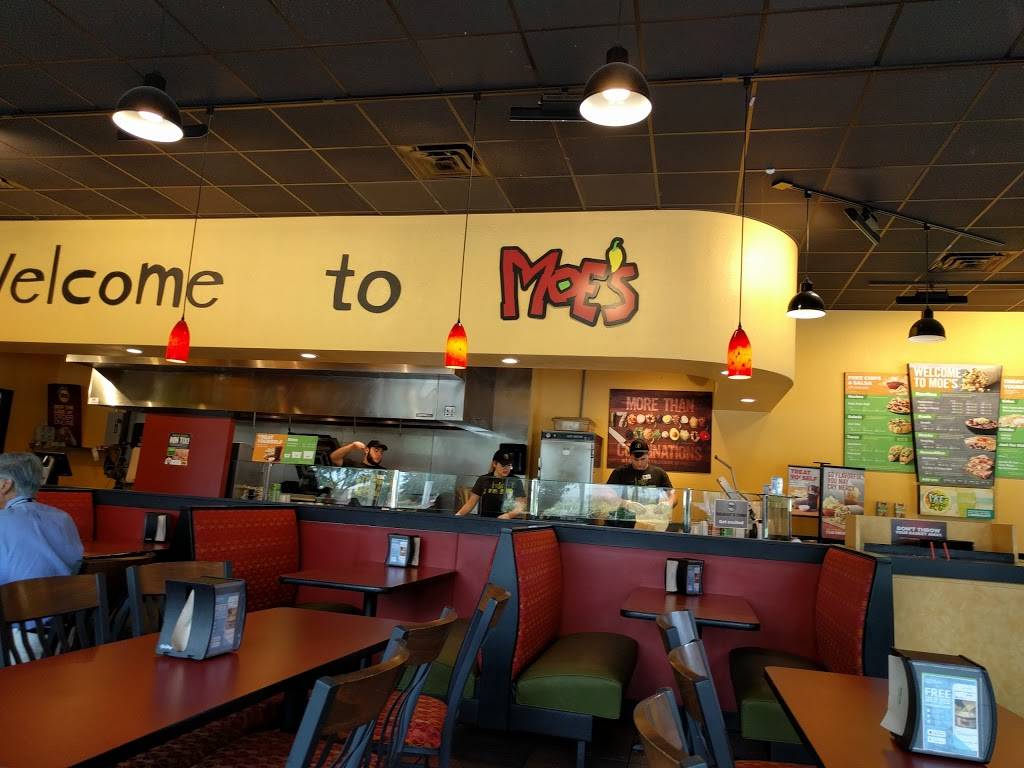 Moes Southwest Grill | restaurant | 4650 N Alafaya Trail, Orlando, FL 32826, USA | 4076582160 OR +1 407-658-2160