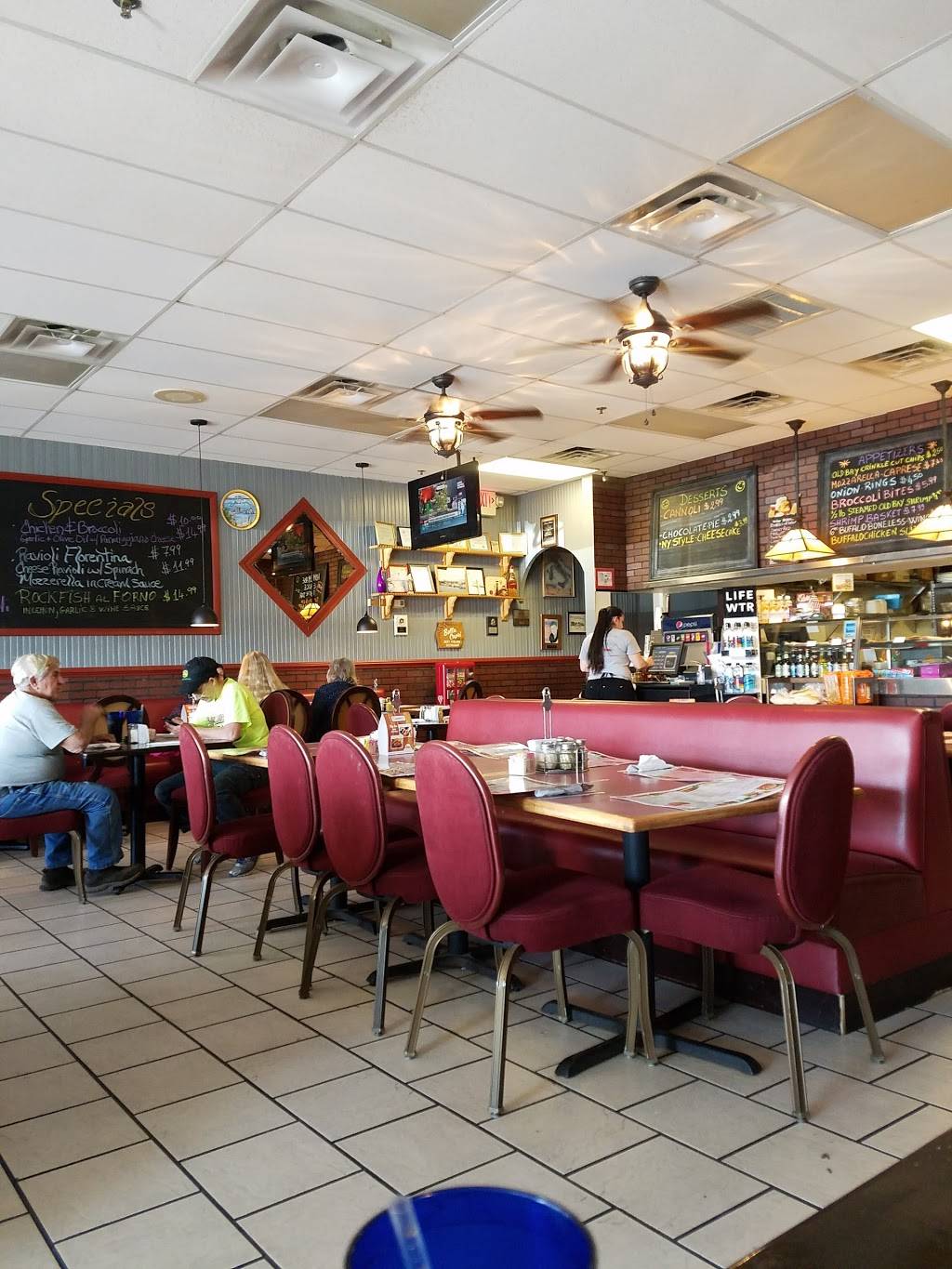 Bella Capri Restaurant & Grill | restaurant | 6 College Park Ln #7, Georgetown, DE 19947, USA | 3028550300 OR +1 302-855-0300