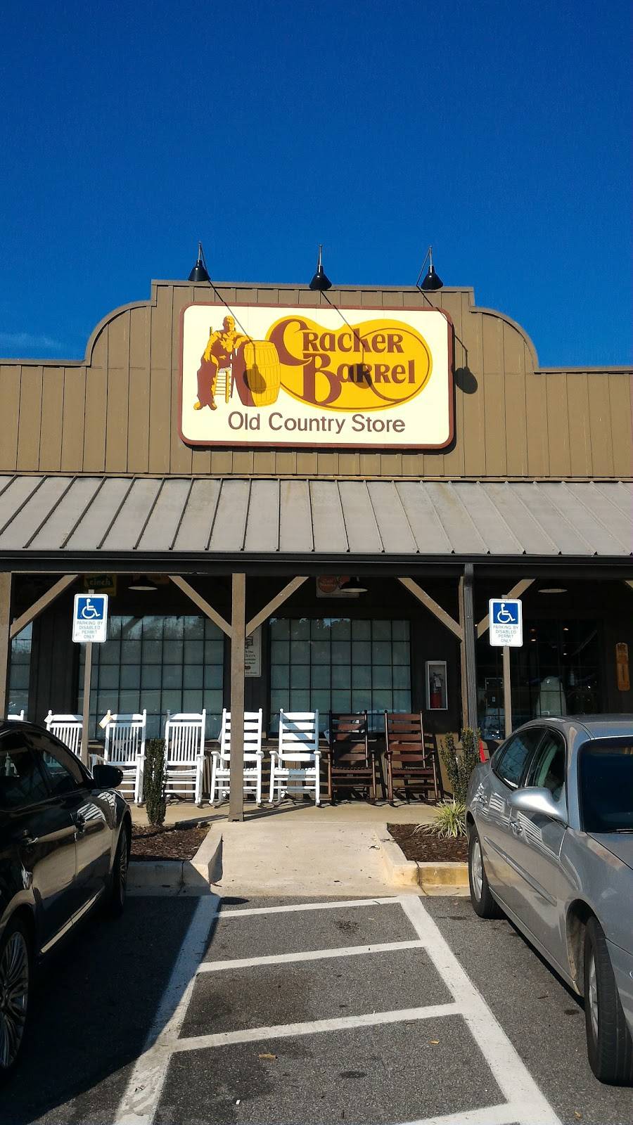 Cracker Barrel Old Country Store | restaurant | 5000 Eisenhower Pkwy, Macon, GA 31206, USA | 4784774848 OR +1 478-477-4848
