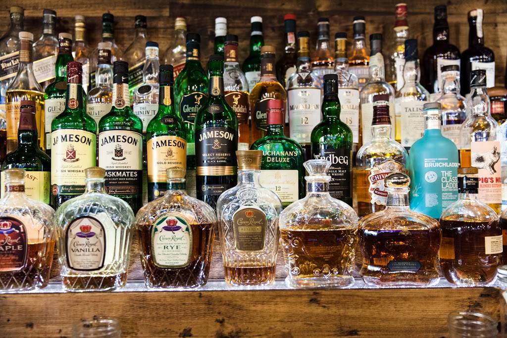 Sauced BBQ & Spirits - Walnut Creek | restaurant | 1410 Locust St, Walnut Creek, CA 94596, USA | 9254335957 OR +1 925-433-5957