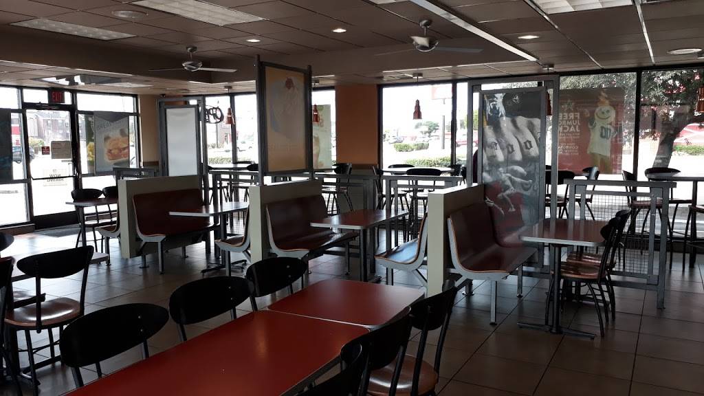 Jack in the Box | restaurant | 1563 W Main St, Lewisville, TX 75067, USA | 2142227850 OR +1 214-222-7850