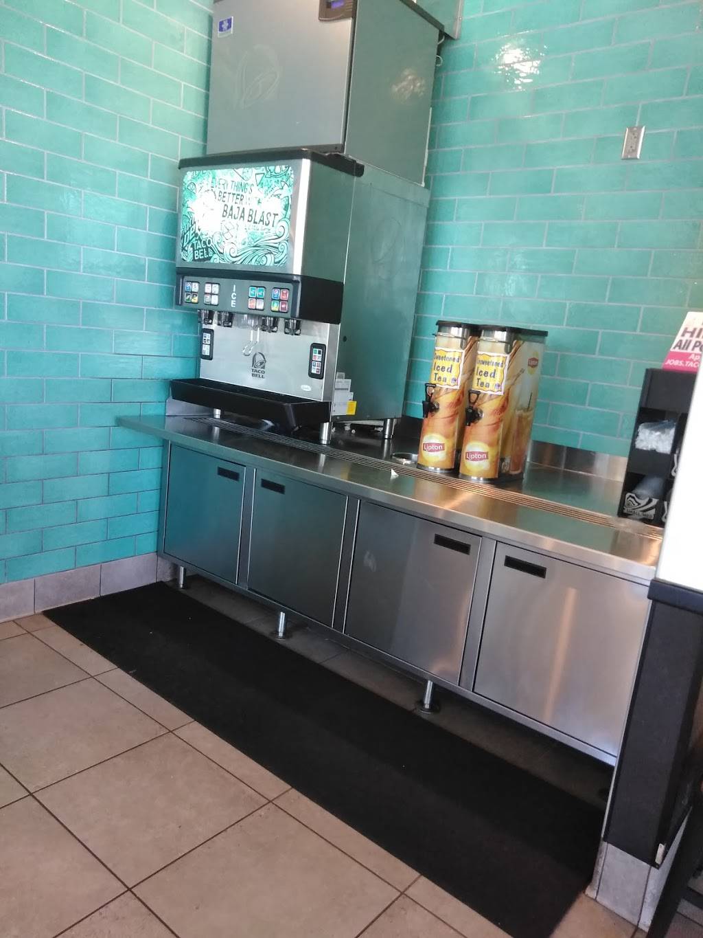 Taco Bell | meal takeaway | 3270 Old Forest Rd, Lynchburg, VA 24501, USA | 4349411453 OR +1 434-941-1453