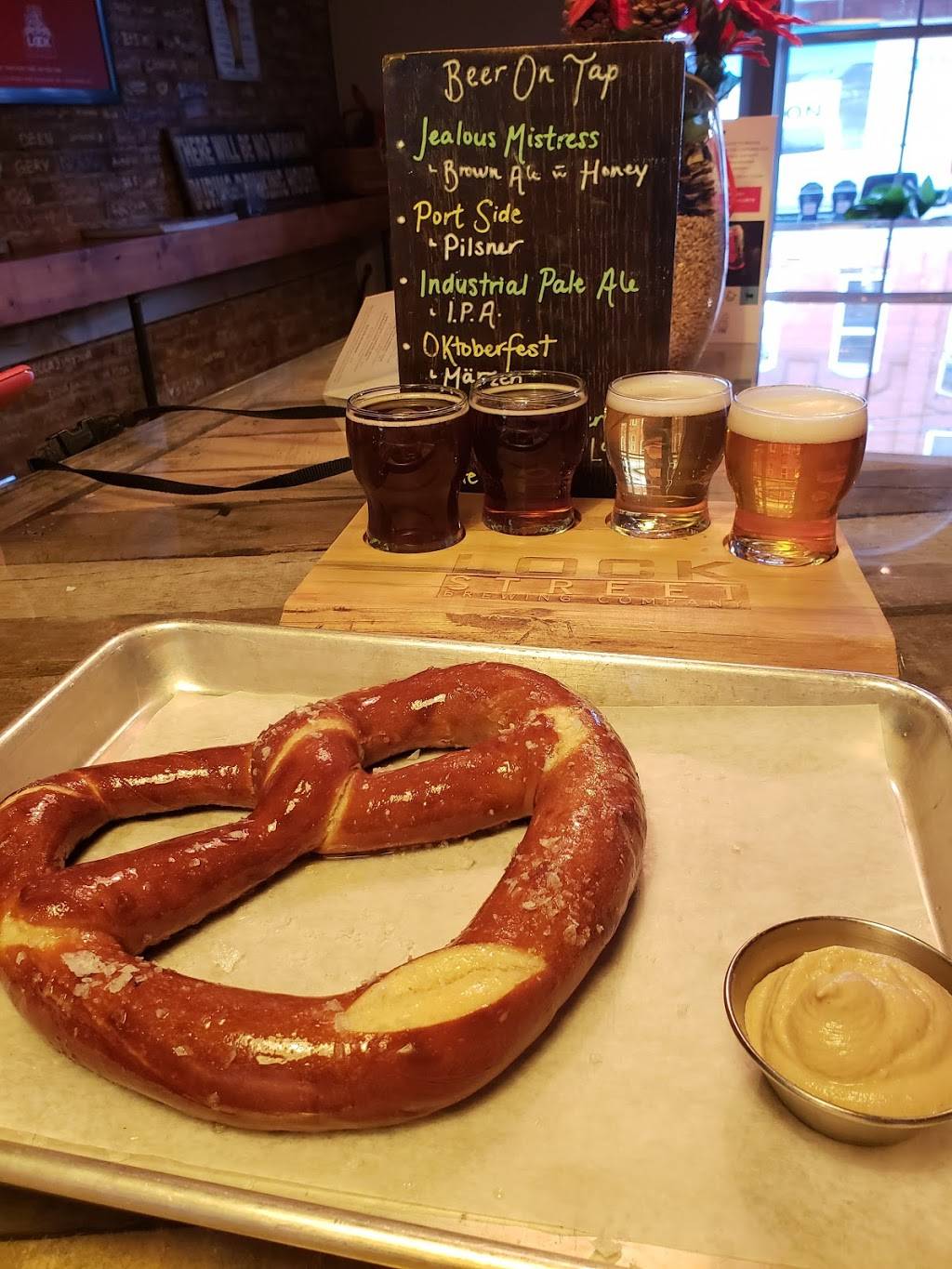 Kaiserhaus | restaurant | 15 Lock St, St. Catharines, ON L2N 5B6, Canada | 2892131292 OR +1 289-213-1292