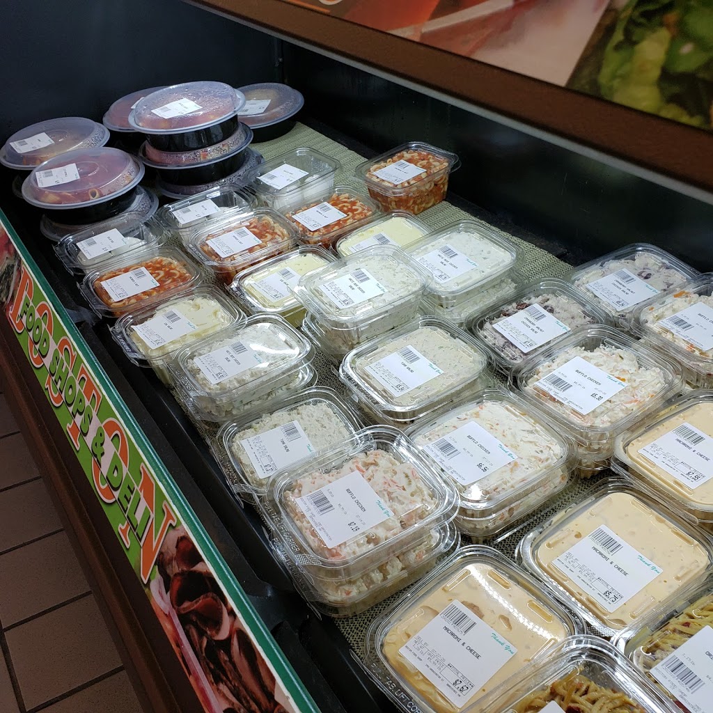 Boston Food Shops & Deli | meal takeaway | 390 Washington St, Braintree, MA 02184, USA | 7818175096 OR +1 781-817-5096