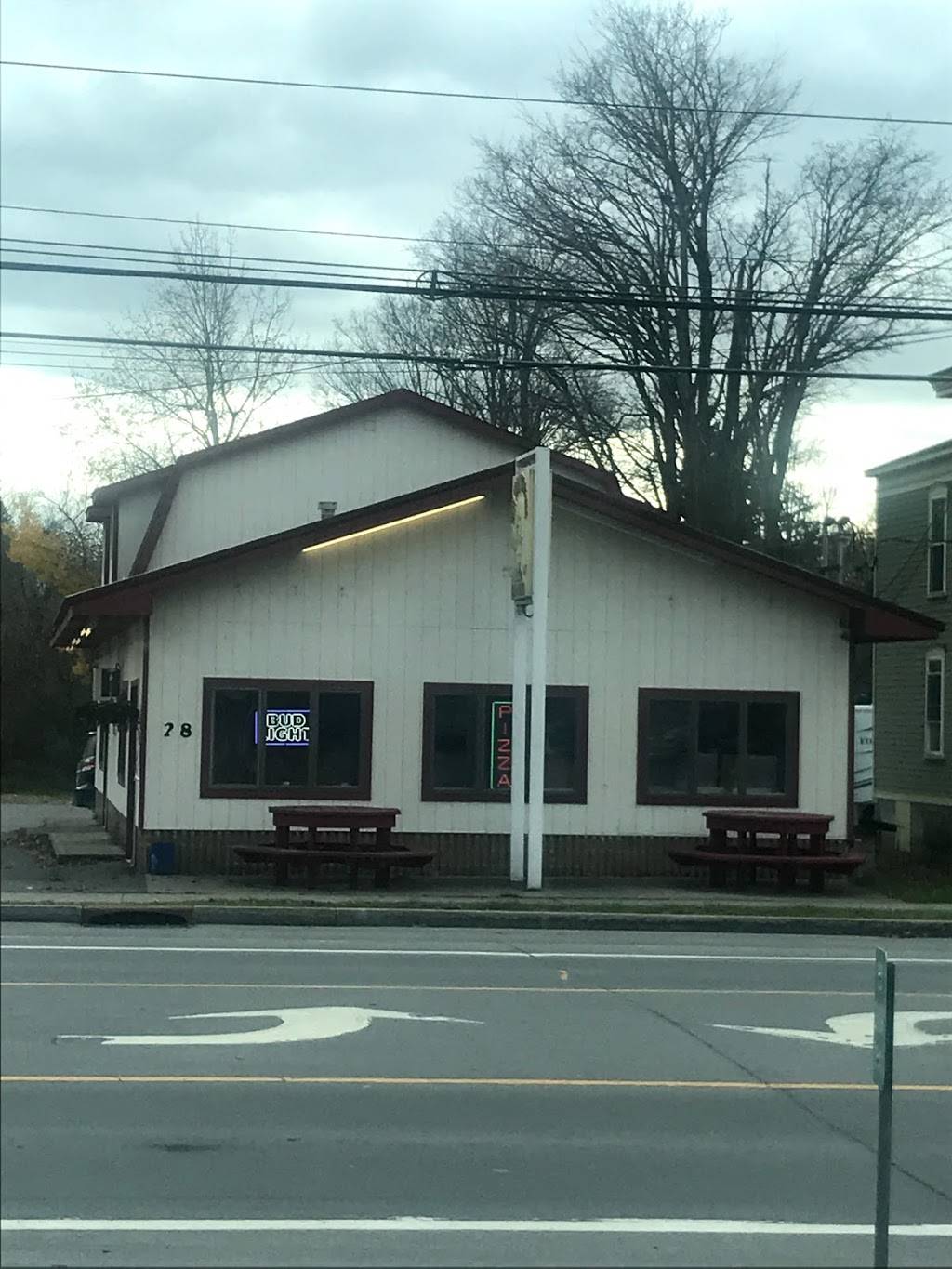 New York Pizzeria | restaurant | 28 E Main St, Morrisville, NY 13408, USA | 3156849090 OR +1 315-684-9090