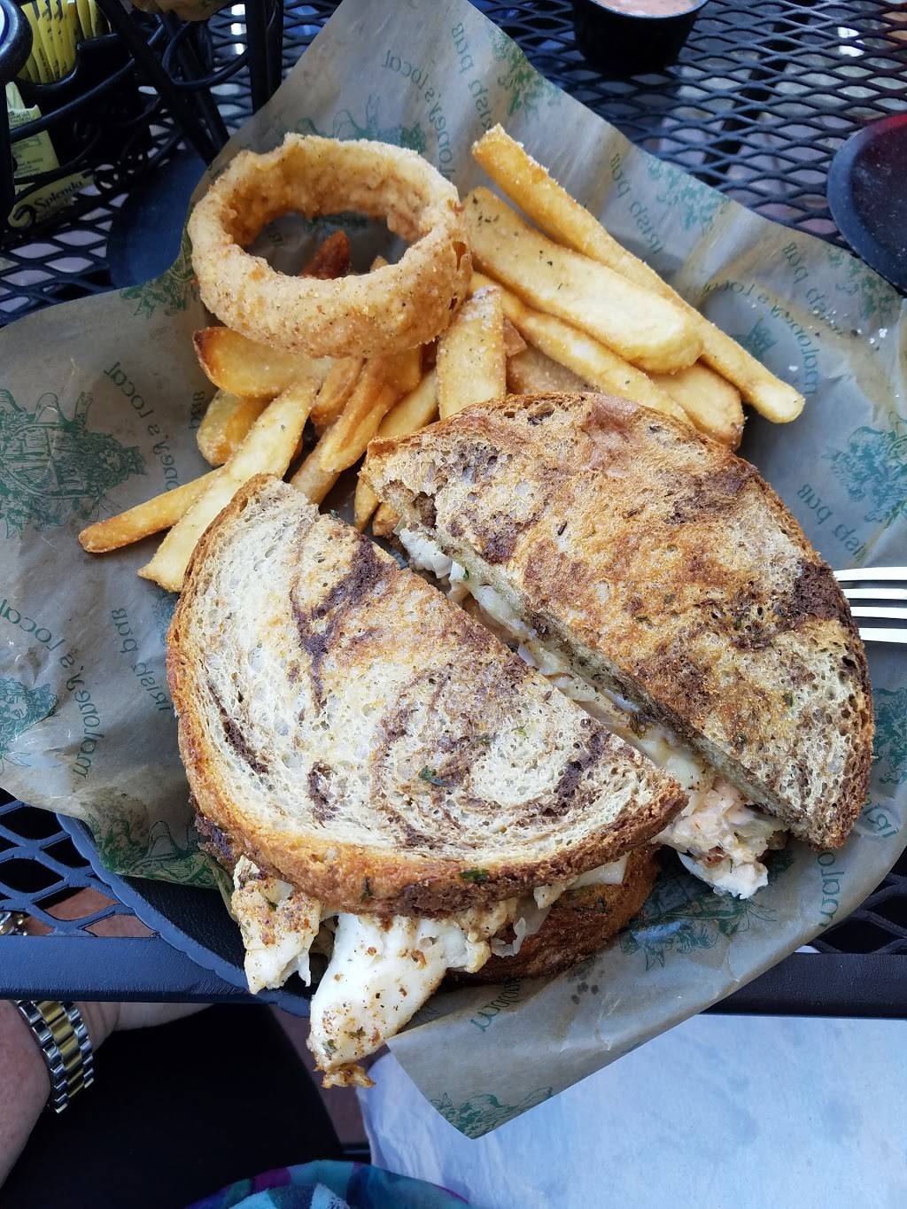 Maloneys Local Irish Pub | restaurant | 9540 W Linebaugh Ave, Tampa, FL 33626, USA | 8137490859 OR +1 813-749-0859