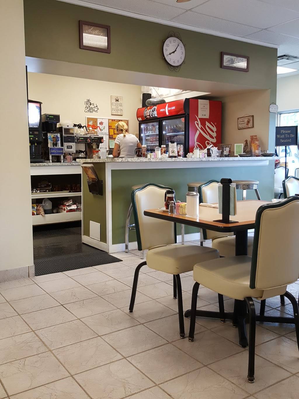 The Crazy Egg | restaurant | 1237 E 305th St, Wickliffe, OH 44092, USA | 4404947372 OR +1 440-494-7372