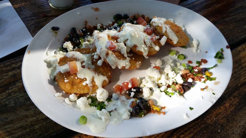 Ladys Island Dockside | restaurant | 71 Sea Island Pkwy, Beaufort, SC 29907, USA | 8433793288 OR +1 843-379-3288